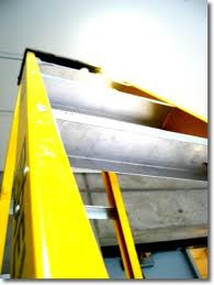Ladder and vaccum and wet dry 